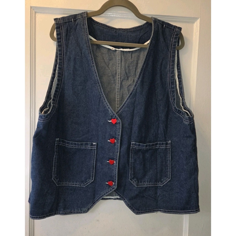 Denim Vest. Heart Buttons. Y2K. Boho. Adorable. XL. Pockets.Unbranded